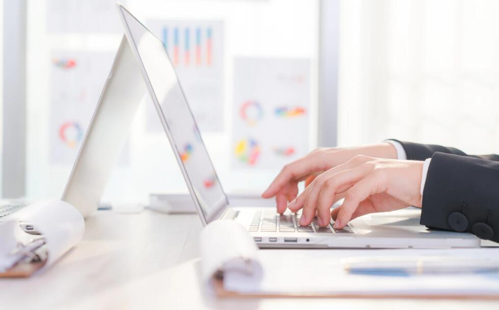 效率与个性化的碰撞：呼叫中心软件中的定制和可扩展性