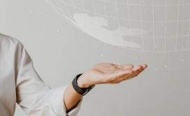 推荐哪些行业使用呼叫中心？