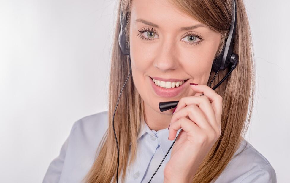 视频呼叫中心在不同行业的应用和实践案例